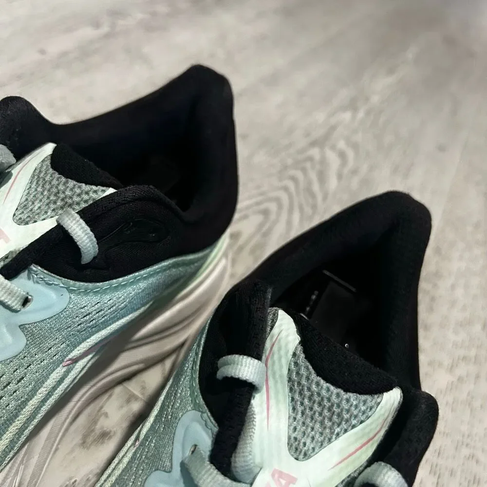 Hoka one one Bondi 9 Wide - Women’s Running Shoes - Size 9D